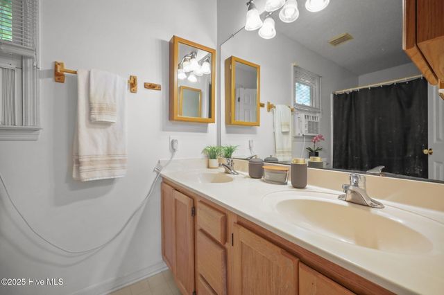 120 Winthrope Way, Jacksonville, NC 28546