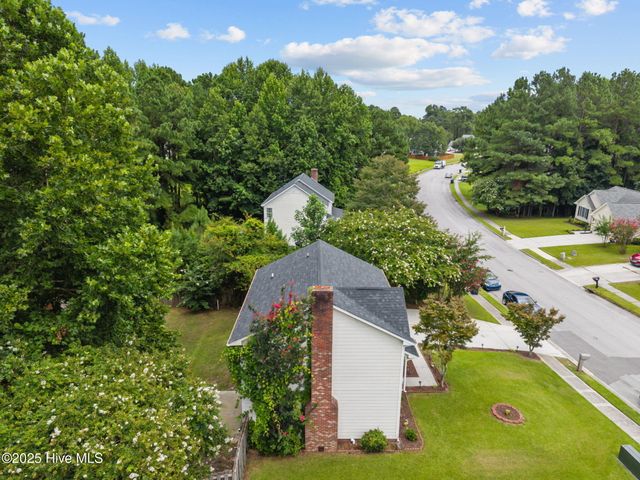 120 Winthrope Way, Jacksonville, NC 28546