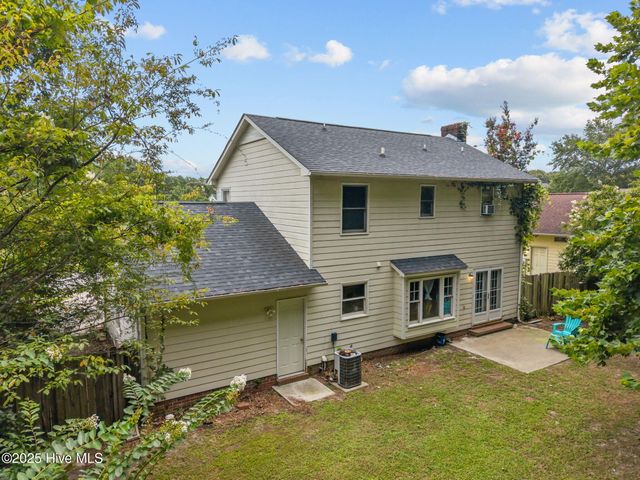 120 Winthrope Way, Jacksonville, NC 28546