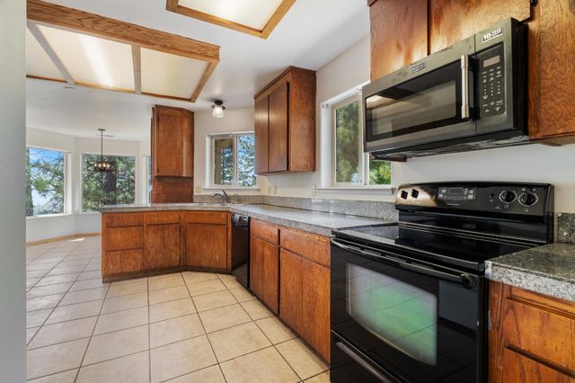 1974 Grouse Ridge Ct, Cool, CA 95614