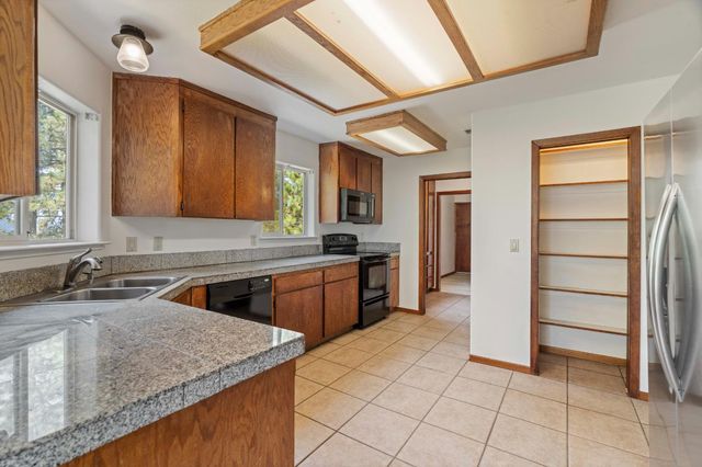 1974 Grouse Ridge Ct, Cool, CA 95614