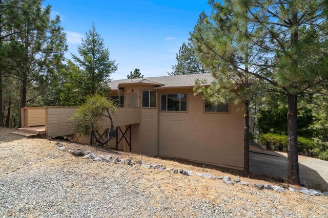 1974 Grouse Ridge Ct, Cool, CA 95614