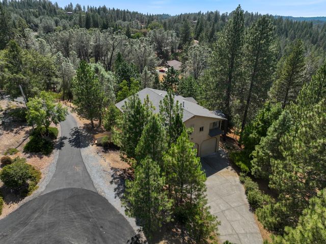 1974 Grouse Ridge Ct, Cool, CA 95614