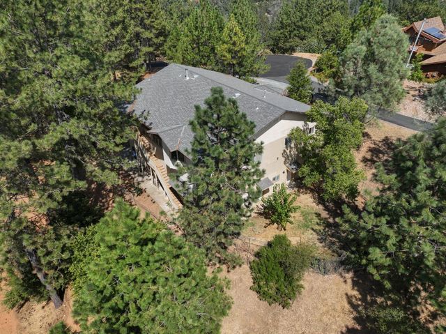 1974 Grouse Ridge Ct, Cool, CA 95614