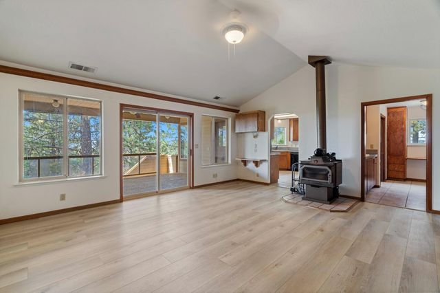 1974 Grouse Ridge Ct, Cool, CA 95614