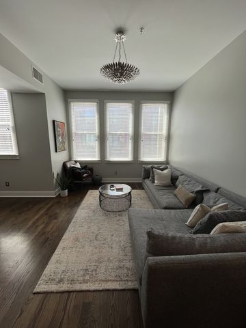508 Madison St Apt 3, Nashville, TN 37208