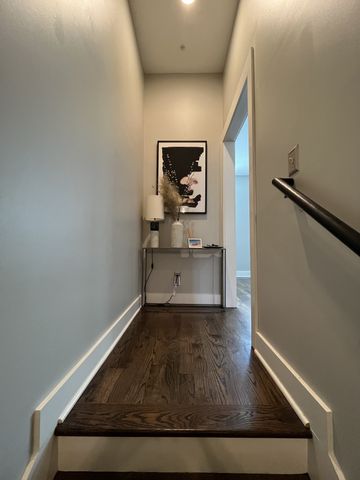 508 Madison St Apt 3, Nashville, TN 37208