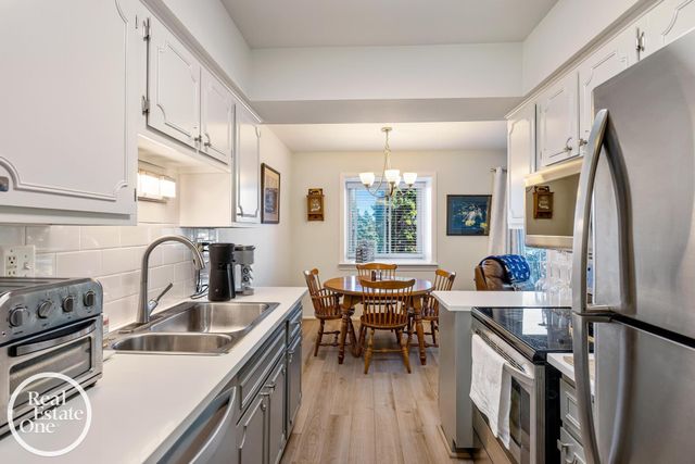 443 Riviera Drive, St Clair Shores, MI 48080