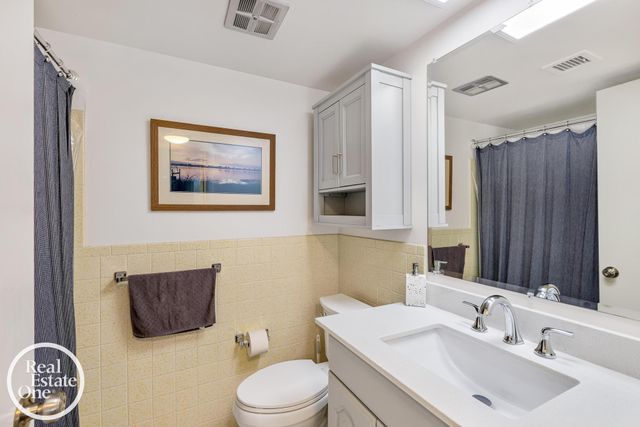 443 Riviera Drive, St Clair Shores, MI 48080