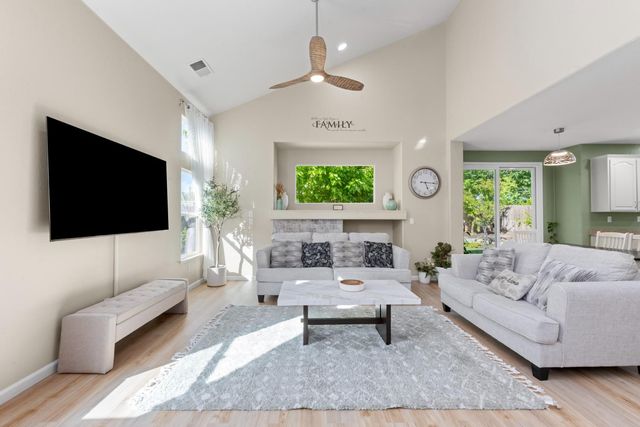 3509 Riojo Way, Rancho Cordova, CA 95670