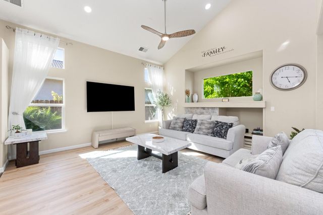 3509 Riojo Way, Rancho Cordova, CA 95670