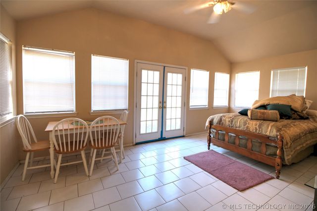 6786 Red Oak, Kingston, OK 73439