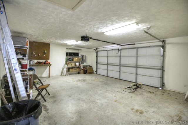 6786 Red Oak, Kingston, OK 73439