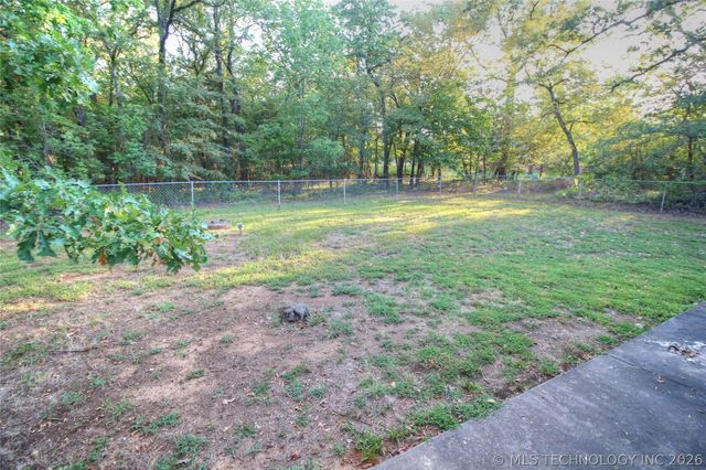 6786 Red Oak, Kingston, OK 73439