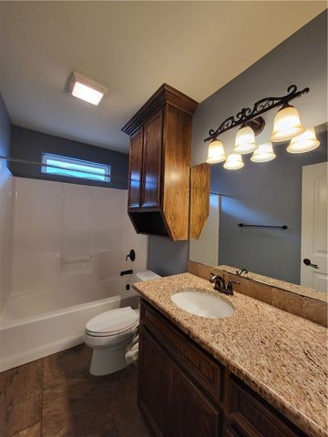 3826 Holland Dr, Corpus Christi, TX 78418