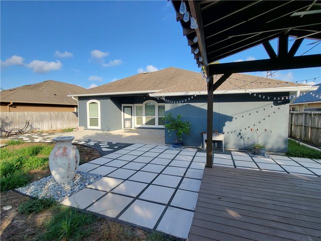 3826 Holland Dr, Corpus Christi, TX 78418