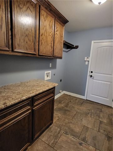 3826 Holland Dr, Corpus Christi, TX 78418