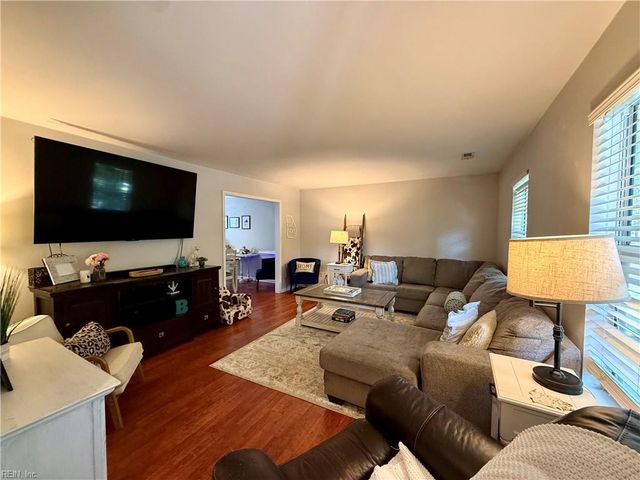 101 Emerald CT, Suffolk, VA 23434