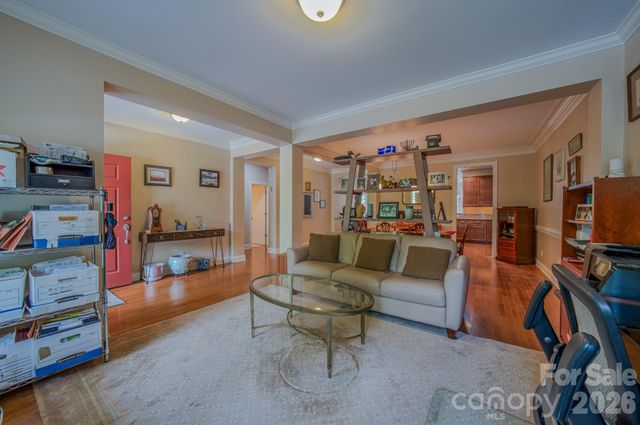 7 Magic Sam Court, Biltmore Lake, NC 28715