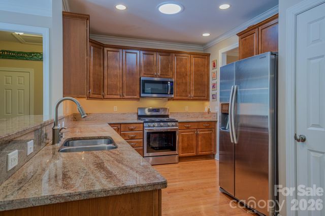 7 Magic Sam Court, Biltmore Lake, NC 28715
