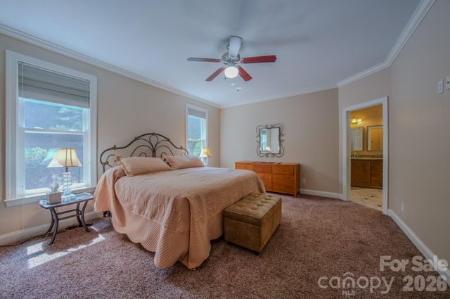 7 Magic Sam Court, Biltmore Lake, NC 28715