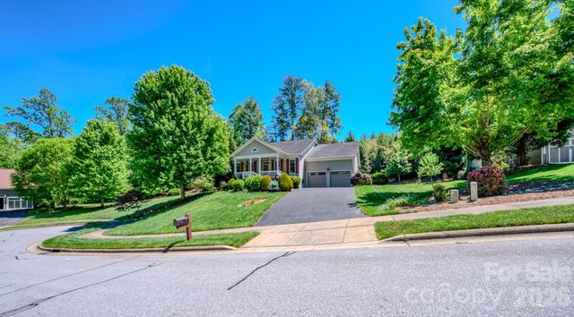 7 Magic Sam Court, Biltmore Lake, NC 28715
