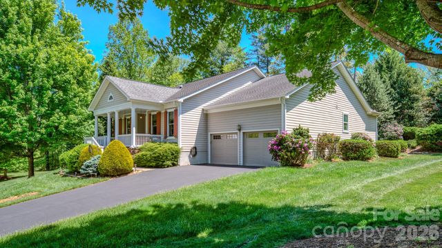 7 Magic Sam Court, Biltmore Lake, NC 28715