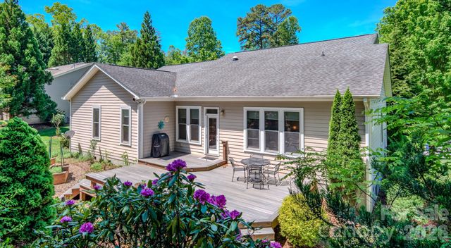 7 Magic Sam Court, Biltmore Lake, NC 28715