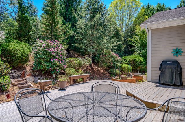 7 Magic Sam Court, Biltmore Lake, NC 28715