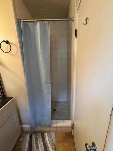 710 Campus Avenue, Salinas, CA 93901