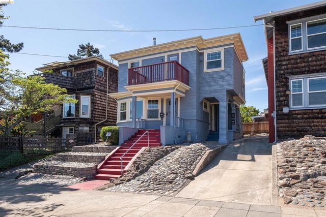 4277 Howe St, Oakland, CA 94611