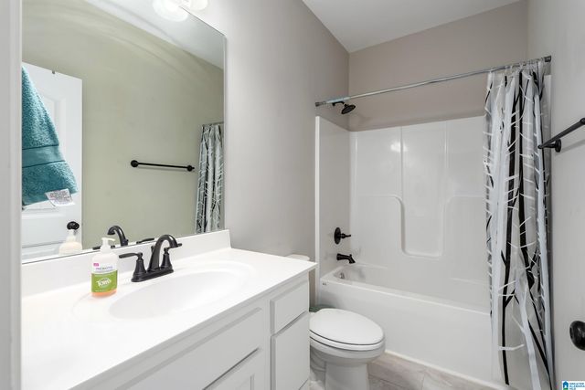 211 WALNUT STREET, Leeds, AL 35094