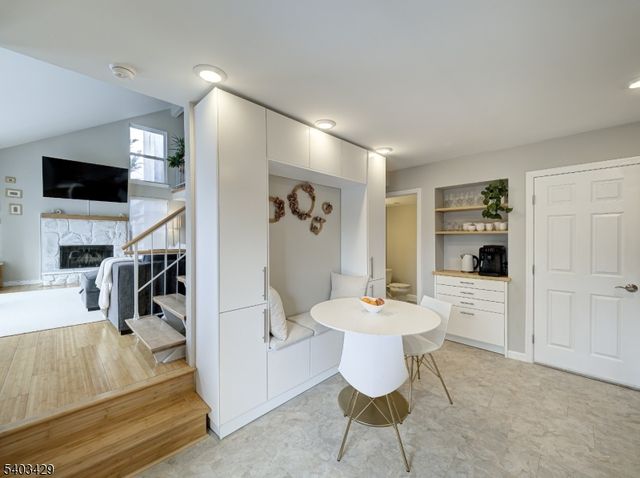 251 Gemini Drive 1C, Hillsborough Twp., NJ 08844