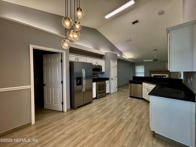 3018 HICKORY GLEN Drive, Orange Park, FL 32065