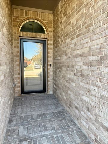 136 Wagon Mound, Waxahachie, TX 75167