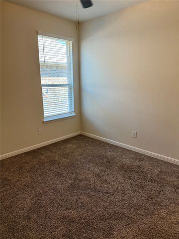 136 Wagon Mound, Waxahachie, TX 75167