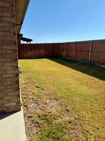 136 Wagon Mound, Waxahachie, TX 75167