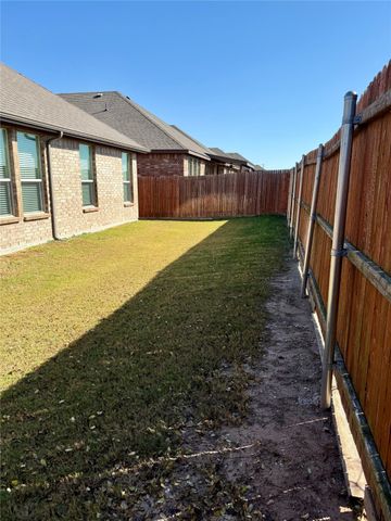 136 Wagon Mound, Waxahachie, TX 75167