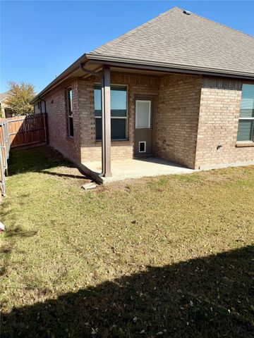 136 Wagon Mound, Waxahachie, TX 75167