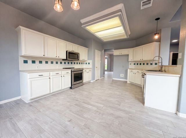 902 La Cascada, San Antonio, TX 78258