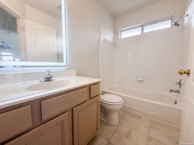 902 La Cascada, San Antonio, TX 78258