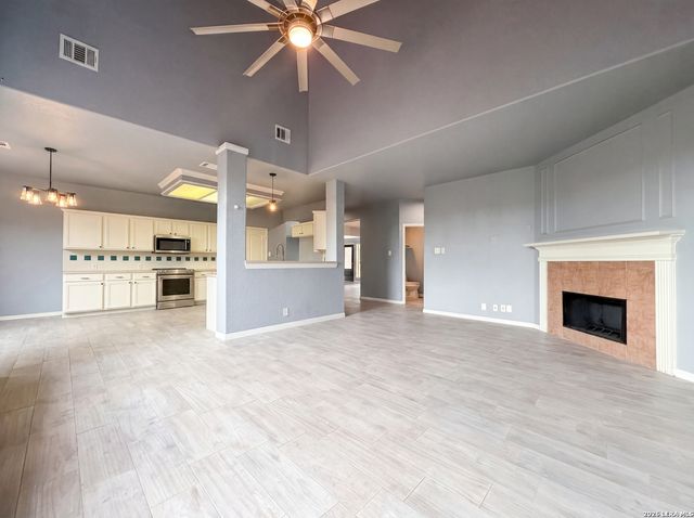 902 La Cascada, San Antonio, TX 78258