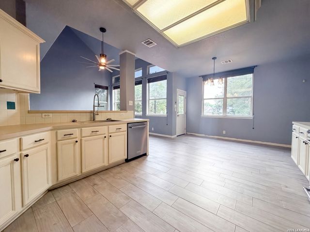 902 La Cascada, San Antonio, TX 78258