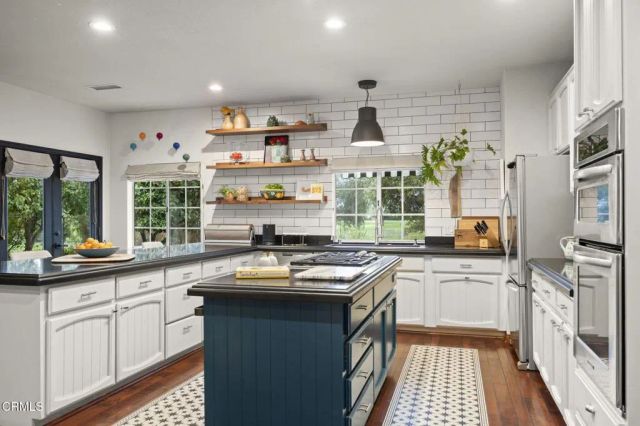 127 Fairway Lane, Ojai, CA 93023