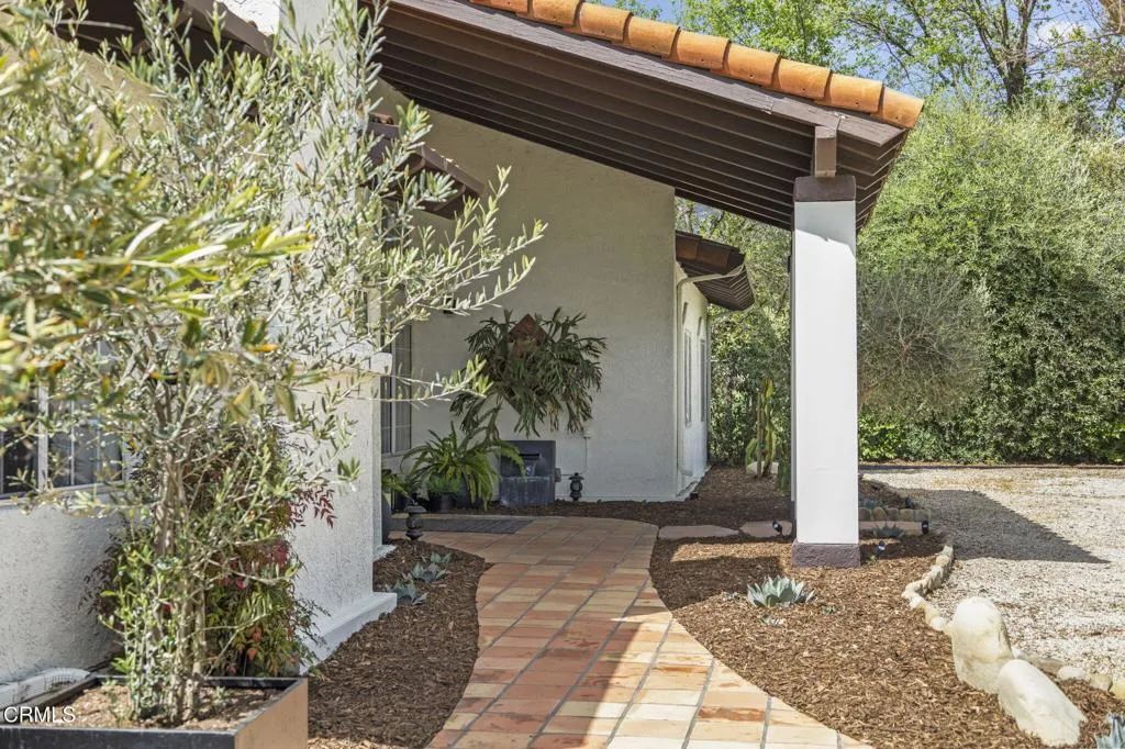 127 Fairway Lane, Ojai, CA 93023