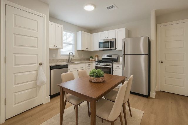 19 N Howard Street 100, Edmond, OK 73003