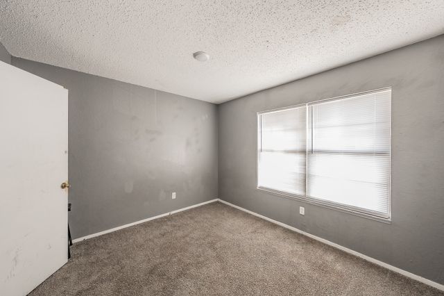 2215 Aspen Drive, Dallas, TX 75227