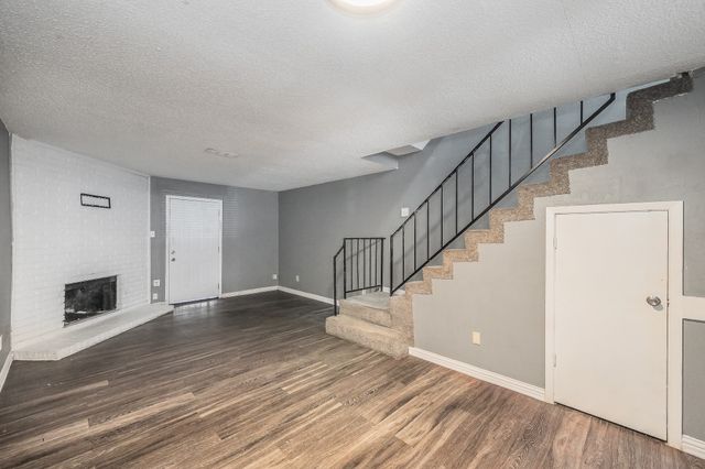 2215 Aspen Drive, Dallas, TX 75227