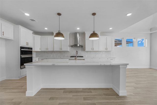 2812 Bolton Landing Drive, Texas City, TX 77568