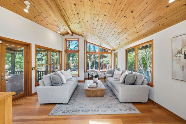 24285 Summerhill Avenue, Los Altos, CA 94024
